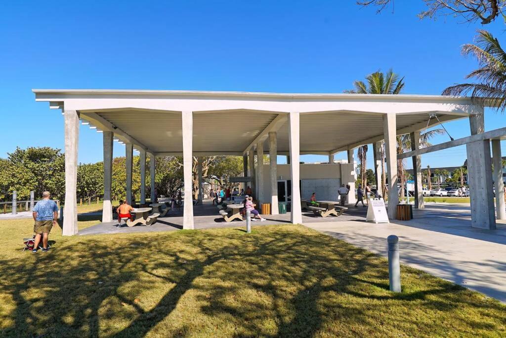 Siesta Cool: Only Minutes Walk To Siesta Beach! Siesta Key Esterno foto